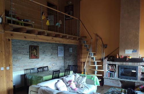 Navarrevisca House | Quiet isolated rural house in Navarrevisca, registration CR-AV-01478.