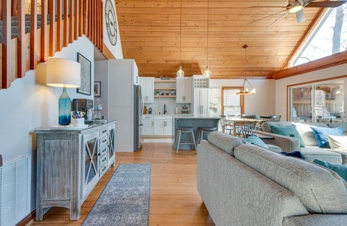 Eatonton House | Quiet Lakefront Eatonton House with Boat Dock!