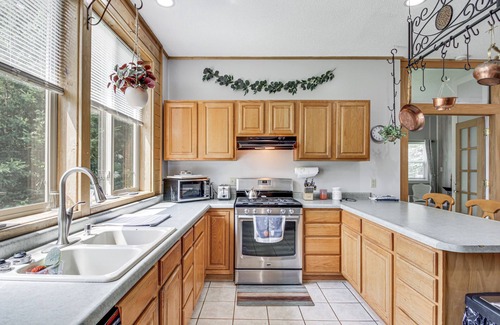 Grand Rapids Cabin | Quiet Lakefront Grand Rapids Cabin on 5 Acres