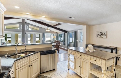 Roach House | Quiet Lakefront House- Family retreat w/calm water, water toys & large swim dock