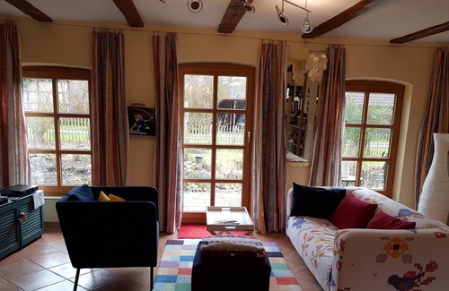 Wichmannsburg House | quiet location, romantic garden, generously furnished, lots of space for 2