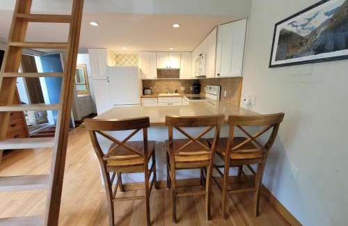 Telluride House | Quiet Lofted Studio at Tomboy Lodge