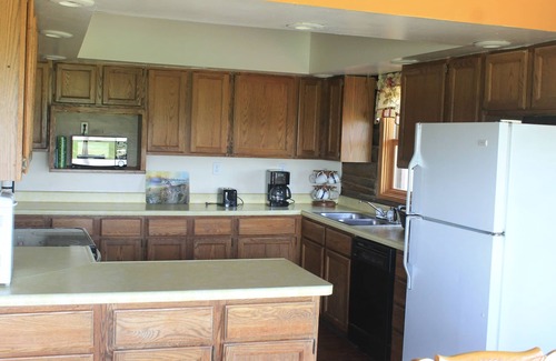 Newell House | Quiet Log House on Horse Creek Farm