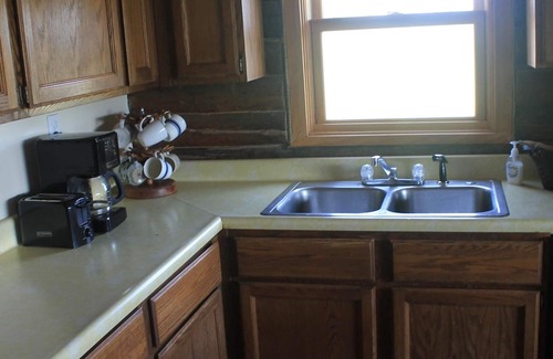 Newell House | Quiet Log House on Horse Creek Farm