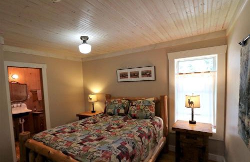Clark House | Quiet Mountain Cabin with Barbecue near Steamboat Springs in Colorado