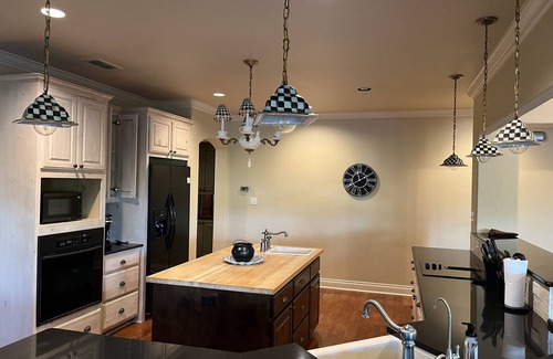 Boerne House | Quiet Oaks Hill Country RetreatnRelaxing hill country getaway in town!