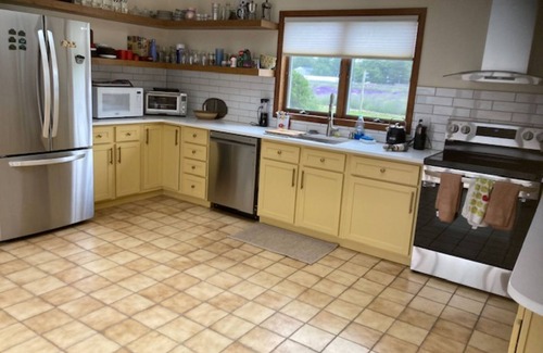 East Marion House | Quiet Oasis Near Greenport and Safe Harbor Marina with Views of Lavendar Farm