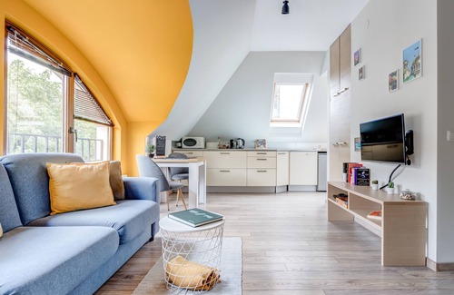 Sofia Apartment | Quiet Park Loft Next to Eagles Bridge