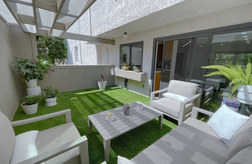 University City House | Quiet, Private & Sunny Townhome! Prime San Diego Location