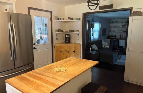 Lincoln House | Quiet ranch-style home in Lincoln, NE