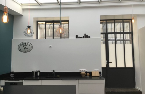 Porte-Saint-Martin Apartment | QUIET RENOVATED INDUSTRIAL LOFT IN "GRANDS BOULEVARDS" AREA; PARIS THEATRES AREA