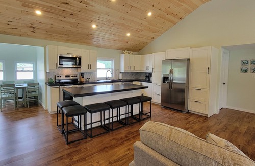 Monticello Cottage | Quiet retreat in Monticello on Lake Shafer with dock and jet ski lift!