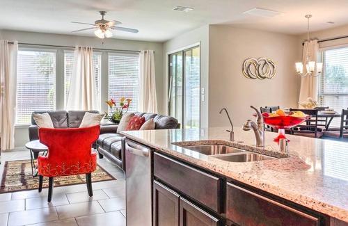 Rosenberg House | Quiet Rosenberg Home w/ Yard < 4 Mi to Dtwn