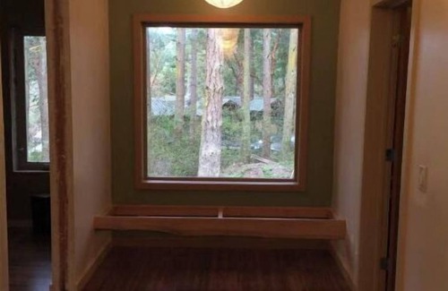 Marrowstone House | quiet sanctuary in woods, home w gourmet kitchen 1minute from ocean