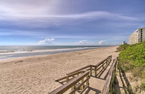 Golden Beach Estates House | Quiet Satellite Beach Home with Lanai, Walk to Beach