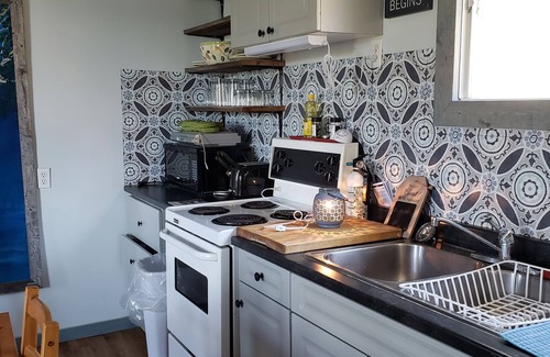 Port Hilford Cottage | Quiet seaside cottage, close to Historic Sherbrooke Village. No pets allowed.