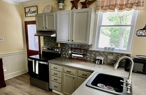 Egg Harbor Township House | Quiet secluded home~ minutes from Ocean City boardwalk and beaches