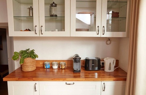 Pantin House | Quiet, spacious house just outside Paris. Metro 7