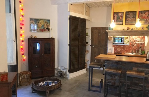 Avignon City Centre Apartment | "Quiet" studio historic center Avignon