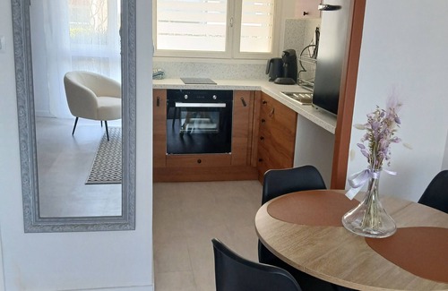 Roscoff Apartment | Quiet studio, near the center, in wooded residence