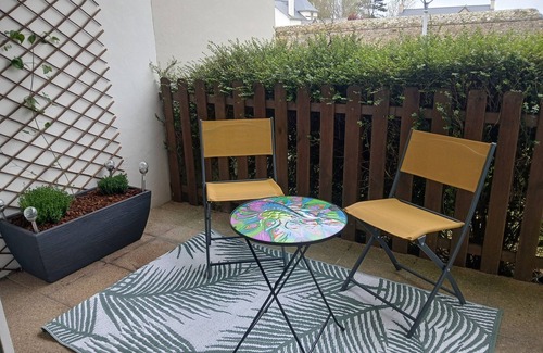 Roscoff Apartment | Quiet studio, near the center, in wooded residence