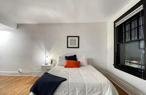 Downtown Des Moines Apartment | Quiet Studio On Grand - Downtown Dsm!