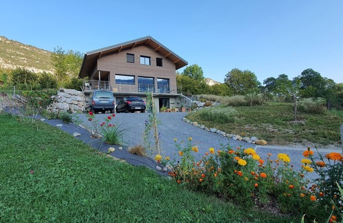 Chaparon Apartment | Quiet studio with garden and mountain views - Lake Annecy