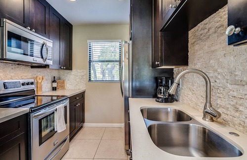 Tucson Condo | Quiet Stunning Catalina Views!