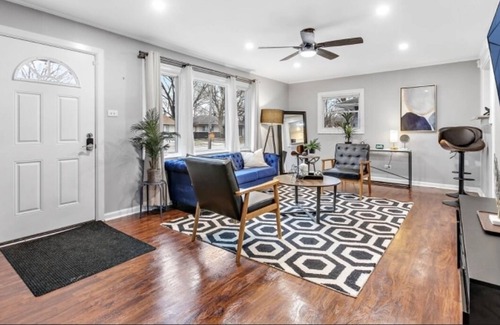 University Park House | Quiet stylish home.