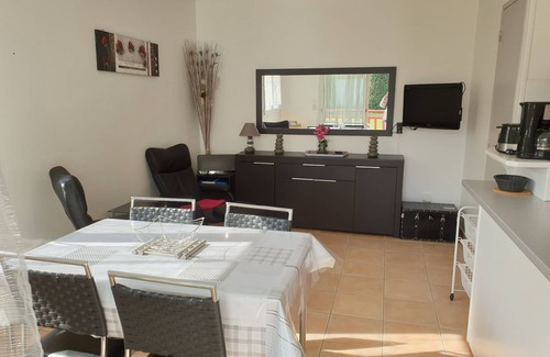 Cambo-les-Bains Apartment | Quiet T2 3* - near town center - ideal for curists and vacationers