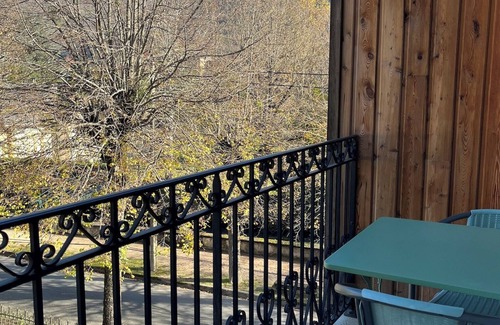 Bagneres-de-Luchon Apartment | Quiet T3 apartment in wooded park, 10 minutes from the spa, near town center