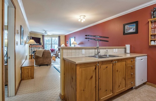 Silver Star Mountain Condo | Quiet Top Floor bright and large corner Creekside Condo - Pet Friendly Too!