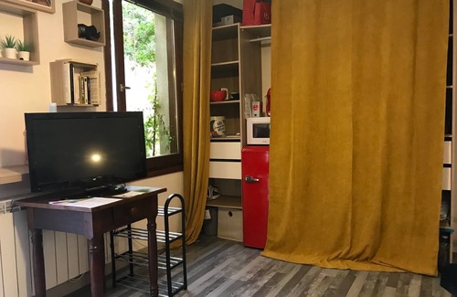 Lunel Apartment | Quiet vacations 12 km from the sea