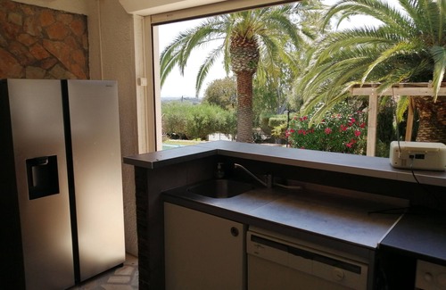 El Mas Isaac Villa | Quiet villa with pool, sea view, petanque, garden, wifi, parking