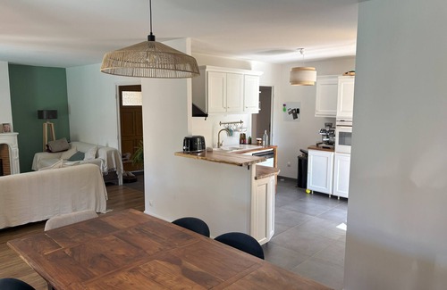 Marsillargues Villa | Quiet villa with pool close to the sea
