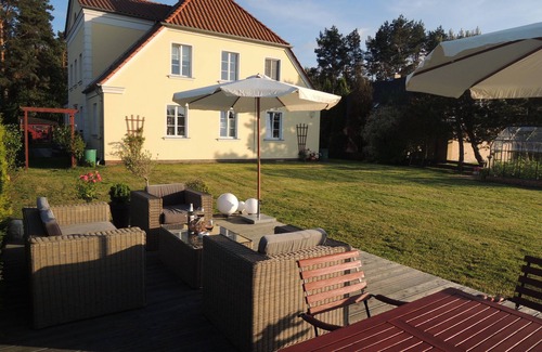 Ostseebad Prerow Apartment | Quiet, WLAN, garden, forest, path to the west beach, gr. Parking lot, suitcase carrier b. Bd.