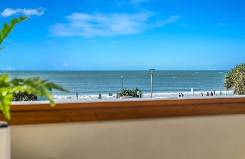 Byron Bay Apartment | Quiksilver Apartments The Pass - steps from beach