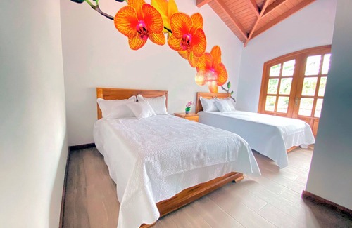 Sangolqui Hotel | Quinta Bella Orquídea
