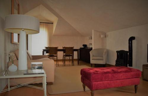 Aldeia de Irmaos House | Quinta De Catralvos