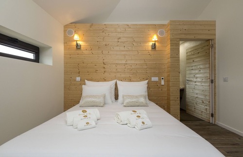 Medelo Hotel | QUINTA DO RIO - Room (D) -Hotel rural - Restaurant- Small. lunch included