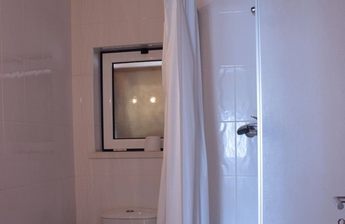 Burinhosa House | Quinta do Valão - Three Bedroom House