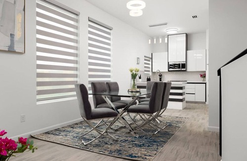 McAllen House | Quinta Real Townhomes - 5125