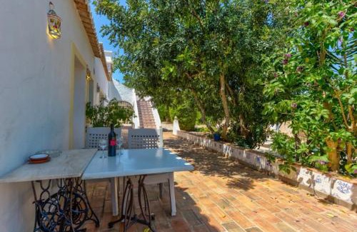 Alcalar Apartment | Quinta Velha Authentic Farmhouse Experience by LovelyStay