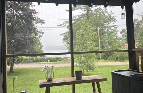 South Casco Cottage | Quintessential Maine Cottage w/Water-views, Kayaks & Lake Access