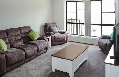 North Tamworth Apartment | Quintet 1-157 - North Tamworth