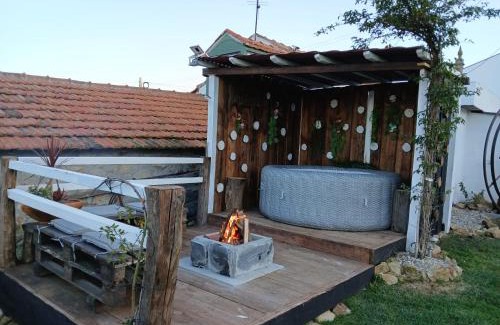 Vila do Conde House | Quintinha Sao Martinho Luxury 2 Suites Villa Eira with Jacuzzi