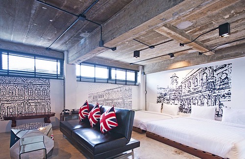 Old Phuket Town Hotel | Quip Bed & Breakfast Phuket Hotel