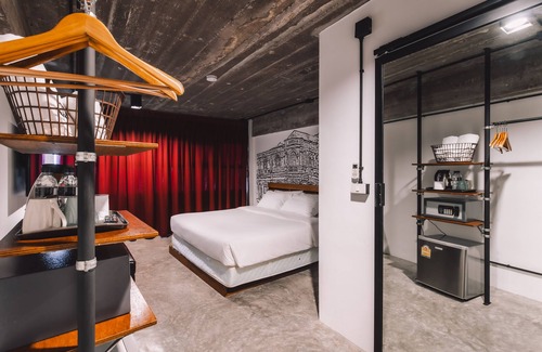 Old Phuket Town Hotel | Quip Bed & Breakfast Phuket Hotel
