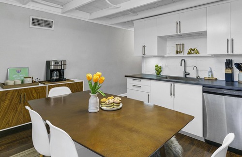 Granbury House | Quirky 2BR A-Frame near Lake Granbury