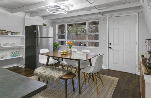 Granbury House | Quirky 2BR A-Frame near Lake Granbury